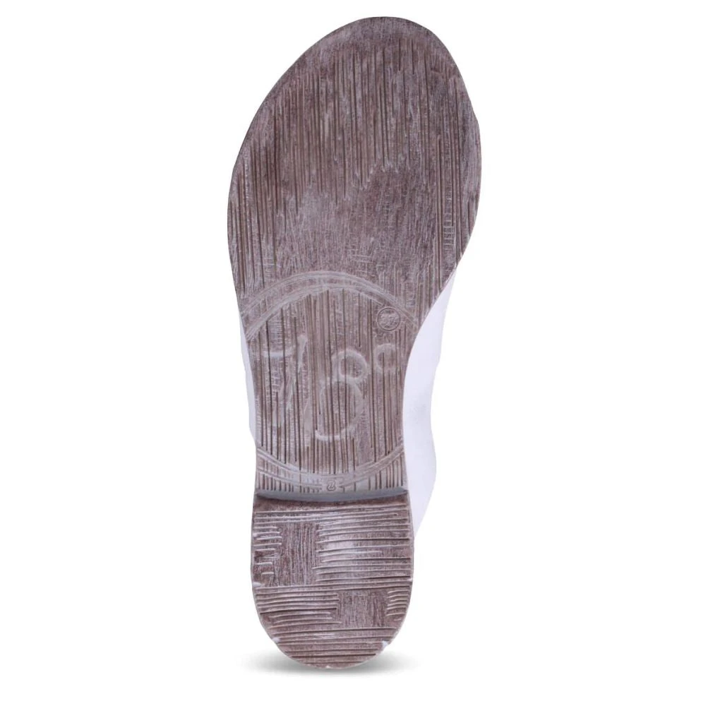 Bueno Women's Yanni Sandal In White 5 Bueno Women's Yanni Sandal In White - Image 5